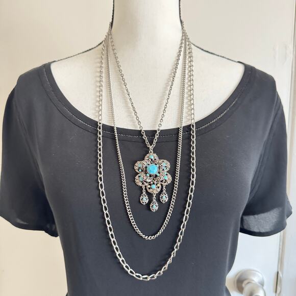 Vintage Ornate Filigree Floral Pendant Multistrand Necklace 60s 70s Statement - Picture 4 of 11